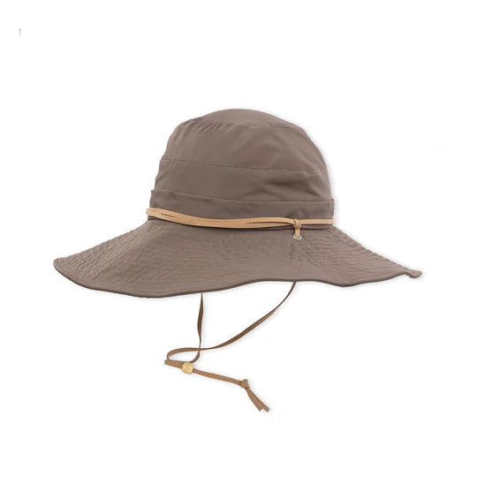 Pistil Mina Brown