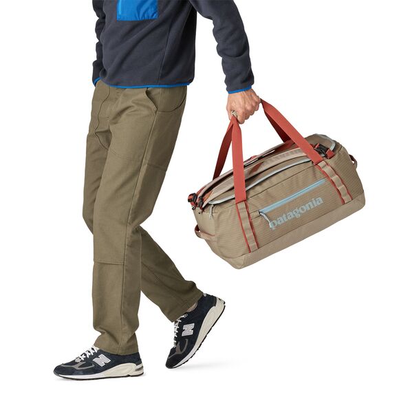 Black Hole Duffel 40L Seabird Grey