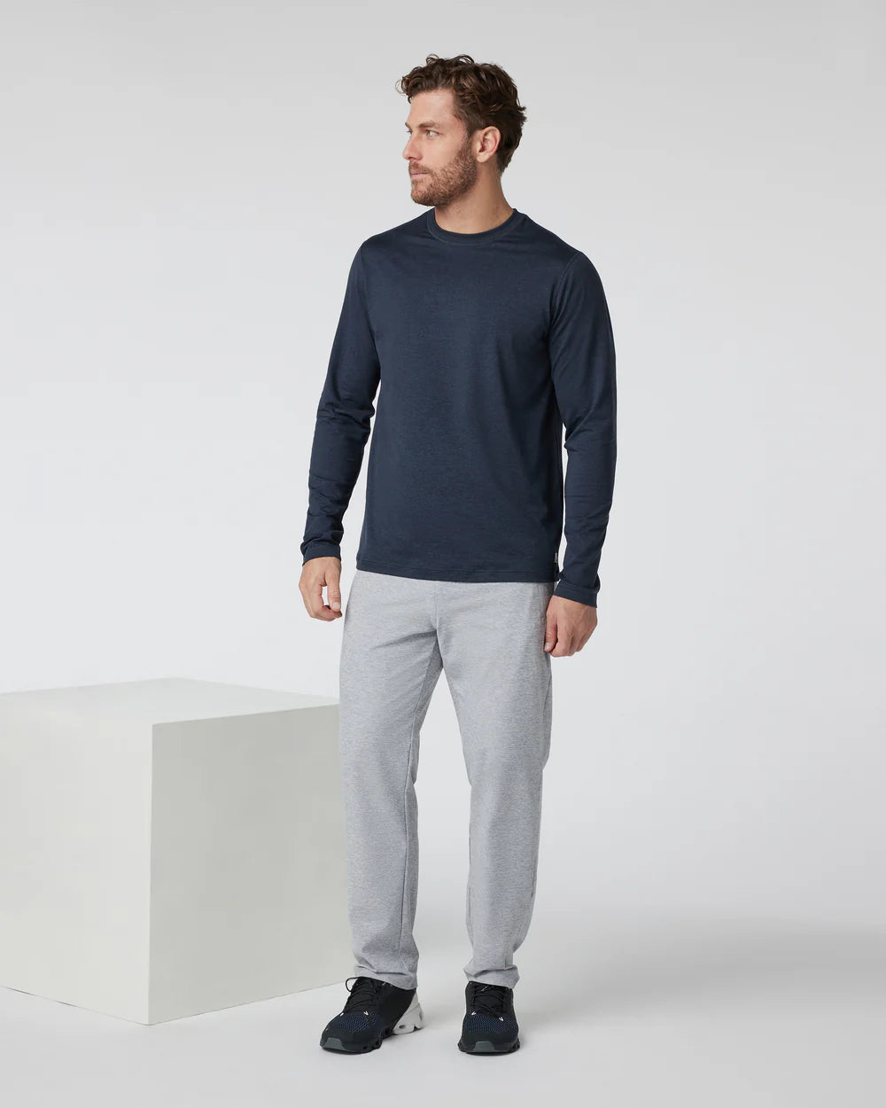 Vuori Long Sleeve Ponto Performance Tee