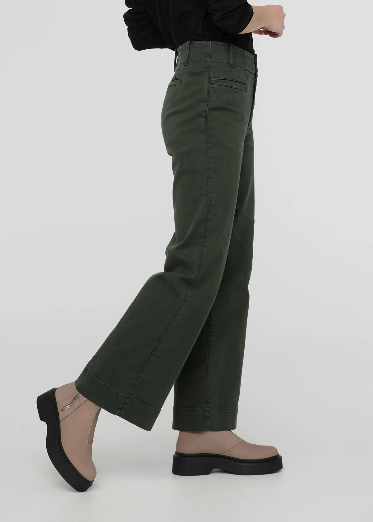 Duer LuxTwill High Rise Trouser - Womens Peat / 27