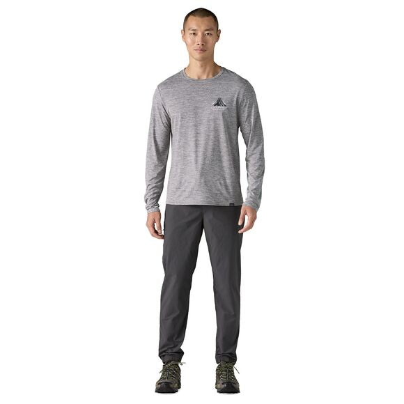 Longsleeve Cap Cool Daily Graphic Shirt - Lands - Men's Chouinard Crest: Feather Grey / L
