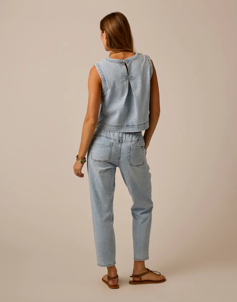 Carve Designs Zoe Lightweight Denim Pant - Womens