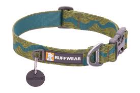 Flat Out Collar