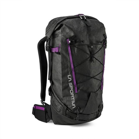 La Sportiva Challenger 28L Pack Black